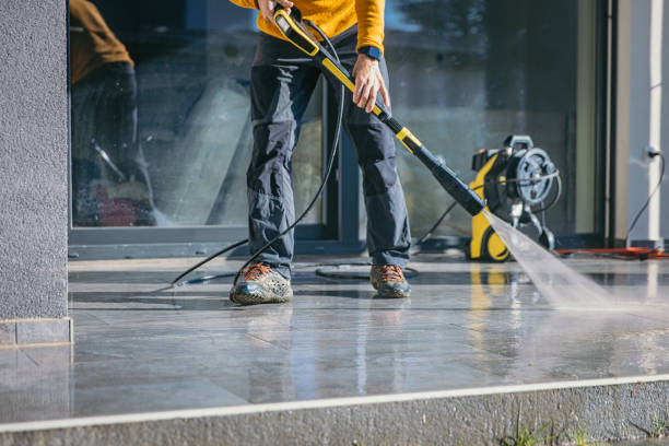 Why Choose Our Certified Pressure Washing Experts for Your Project Needs in Canterwood, WA?