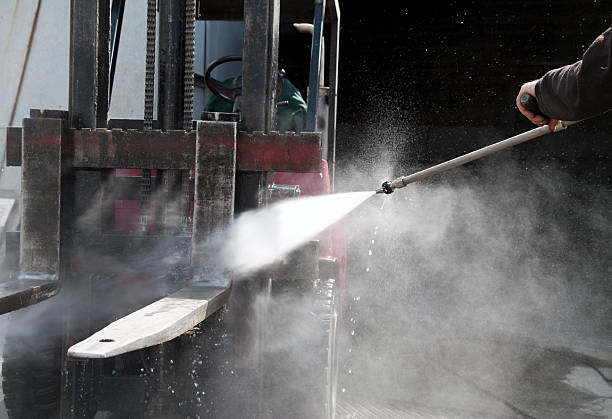 Why Choose Our Certified Pressure Washing Experts for Your Project Needs in Canterwood, WA?